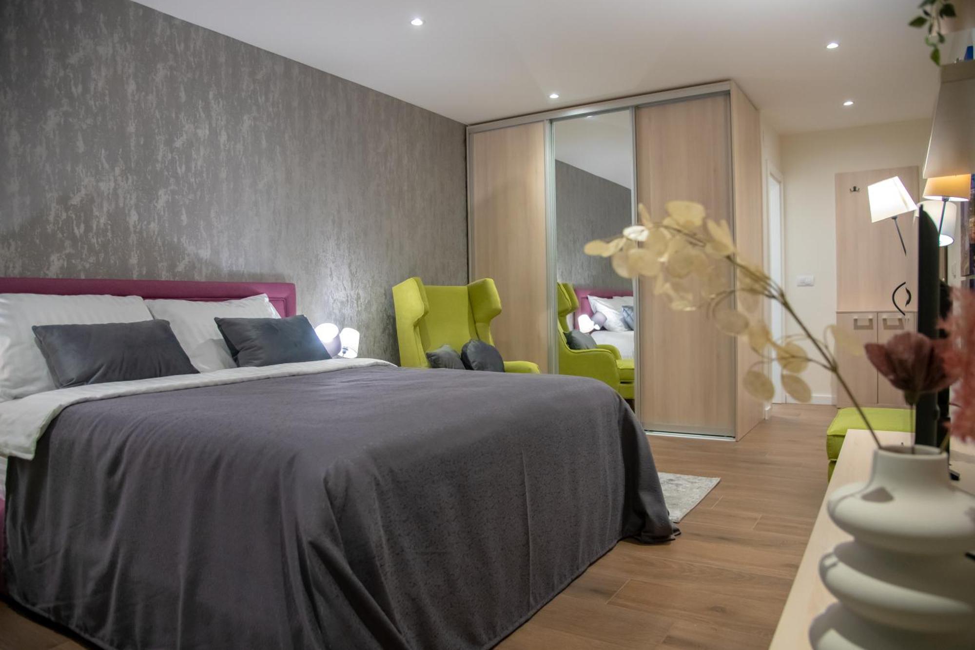 Apart Hotel Maksimum Belgrade Room photo